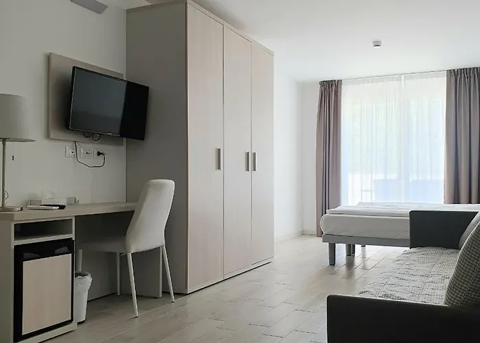 Eldorado, Depandance & Hotel 3*